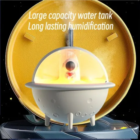 Astronaut Mini Air Humidifier – Cosmic Comfort for Your Bedroom